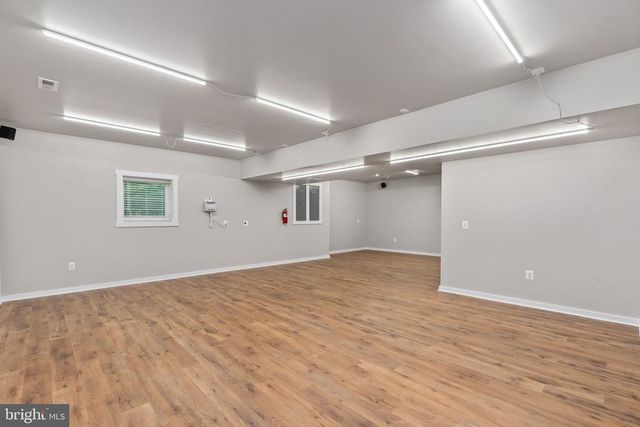 6912 BARCLAY DR, Fredericksburg, VA 22407