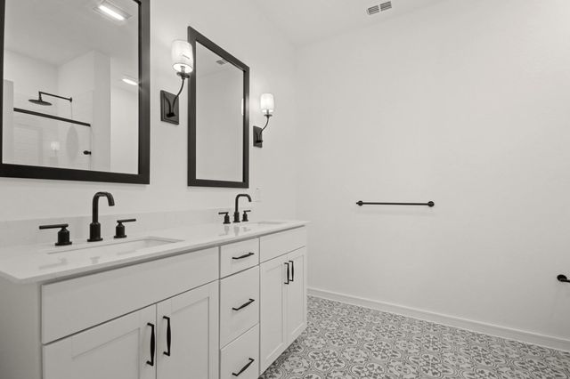 588 Day Station Drive, Dayton, TX 77535