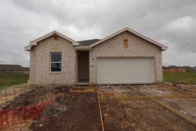 588 Day Station Drive, Dayton, TX 77535