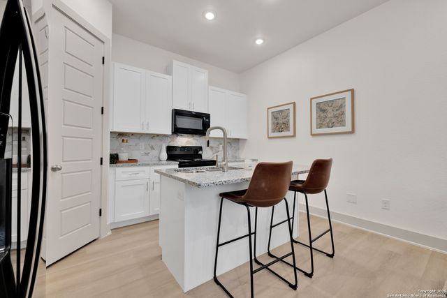 5146 Kelwood St Unit 103, San Antonio, TX 78250