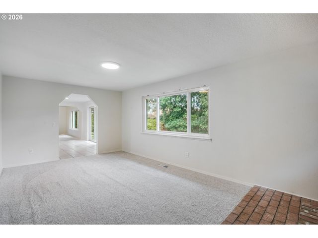 904 Ne 196TH Ave, Portland, OR 97230