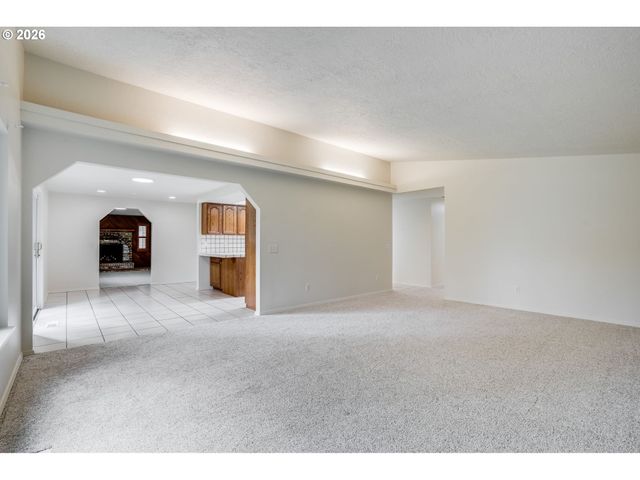 904 Ne 196TH Ave, Portland, OR 97230