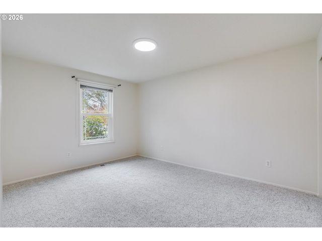 904 Ne 196TH Ave, Portland, OR 97230