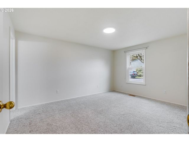 904 Ne 196TH Ave, Portland, OR 97230