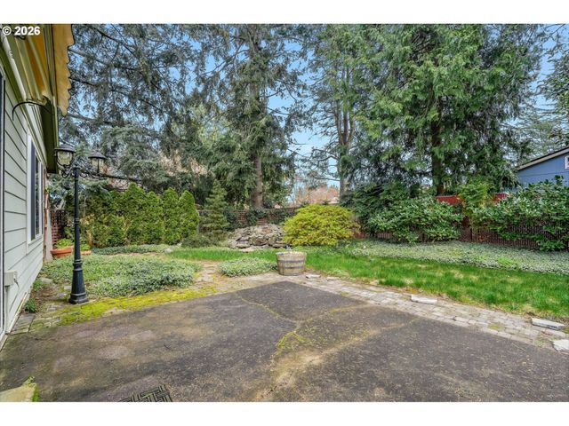 904 Ne 196TH Ave, Portland, OR 97230