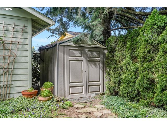 904 Ne 196TH Ave, Portland, OR 97230