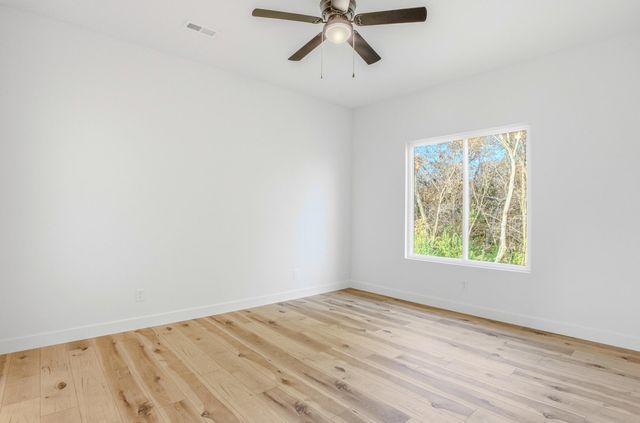 2668 FRAZIER LP, Columbia, MO 65202