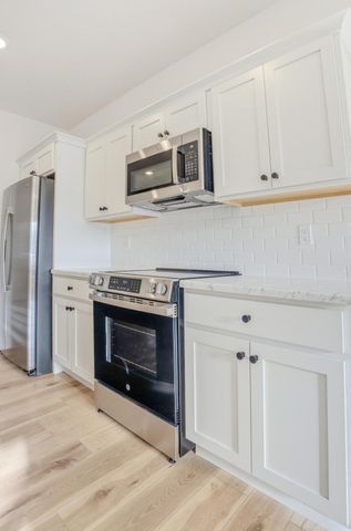 2668 FRAZIER LP, Columbia, MO 65202