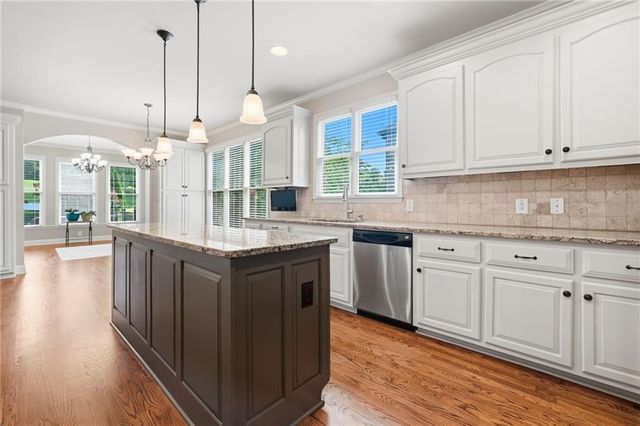 4607 Cardinal Ridge Way, Flowery Branch, GA 30542