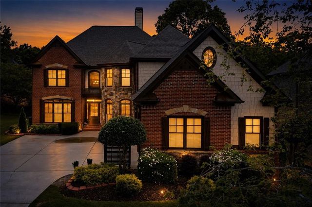 4607 Cardinal Ridge Way, Flowery Branch, GA 30542
