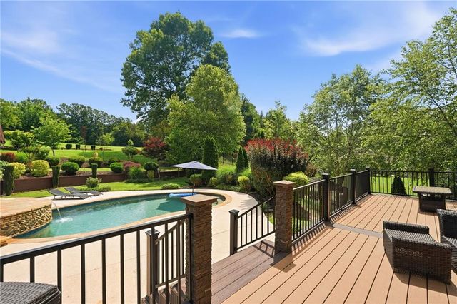 4607 Cardinal Ridge Way, Flowery Branch, GA 30542