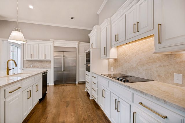 6022 Waggoner Drive, Dallas, TX 75230
