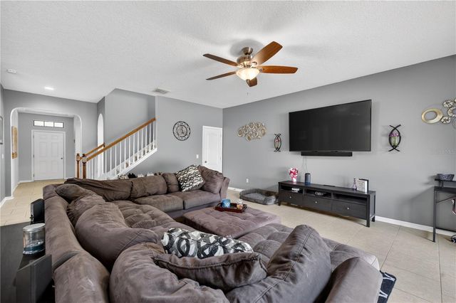 736 WOODS LANDING DRIVE, Minneola, FL 34715