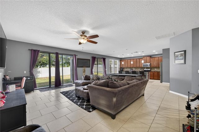 736 WOODS LANDING DRIVE, Minneola, FL 34715