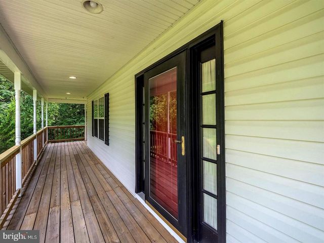 7701 CROOM RD, Upper Marlboro, MD 20772