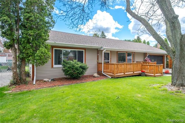 1316 Coolidge Avenue, Saginaw, MI 48638