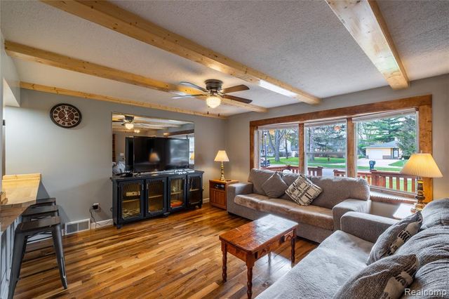 1316 Coolidge Avenue, Saginaw, MI 48638