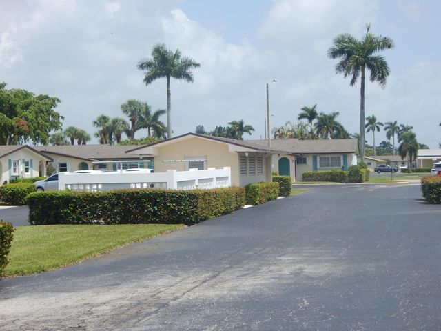 2971 Ashley Drive W C, West Palm Beach, FL 33415