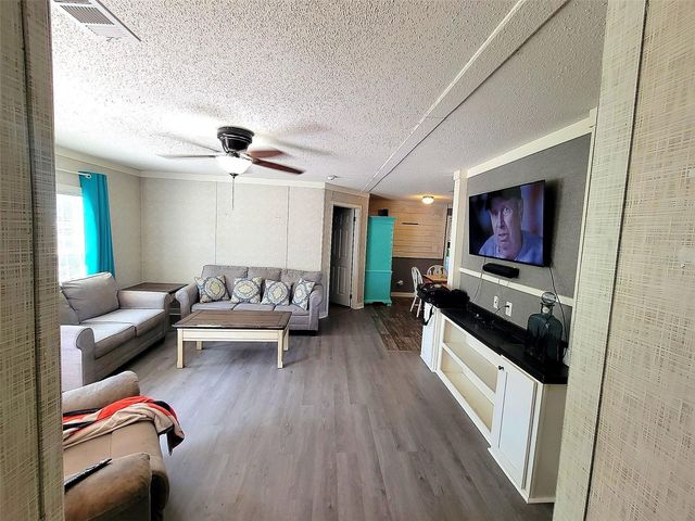 2231 SE STATE ROAD 121, Morriston, FL 32668