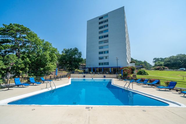 740 Weston Rd Apt 205, Hot Springs, AR 71913