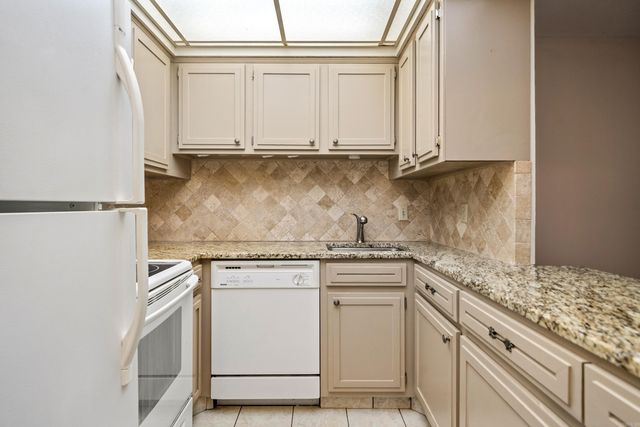 740 Weston Rd Apt 205, Hot Springs, AR 71913