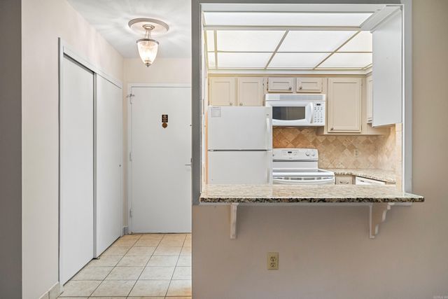 740 Weston Rd Apt 205, Hot Springs, AR 71913