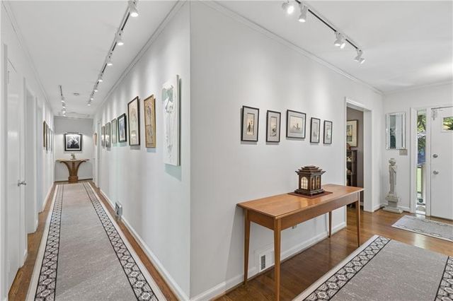 4590 Dudley Lane, Atlanta, GA 30327