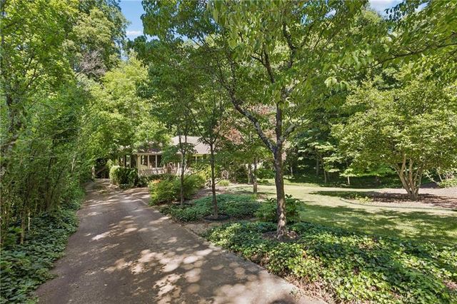 4590 Dudley Lane, Atlanta, GA 30327