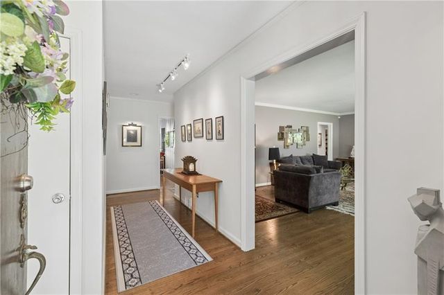 4590 Dudley Lane, Atlanta, GA 30327