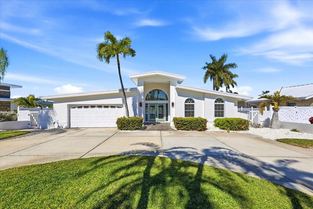 24 DOLPHIN DRIVE, Treasure Island, FL 33706