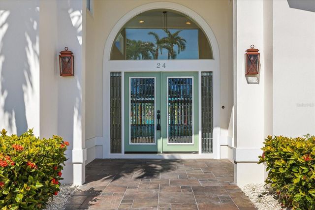 24 DOLPHIN DRIVE, Treasure Island, FL 33706