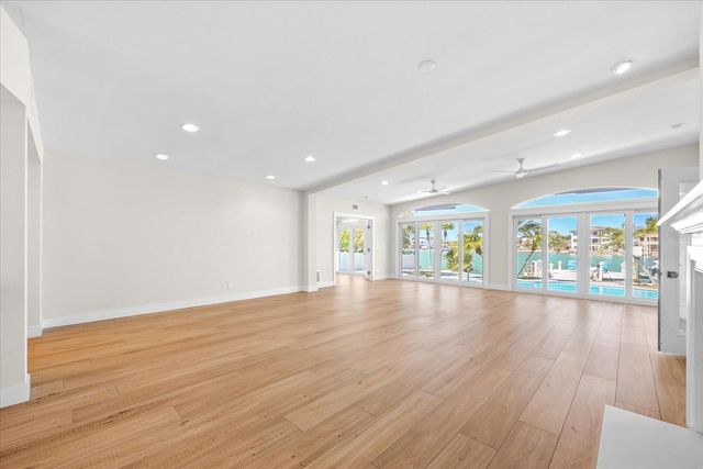 24 DOLPHIN DRIVE, Treasure Island, FL 33706