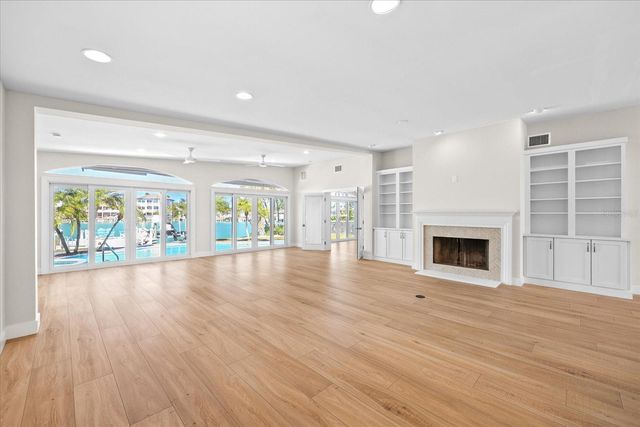 24 DOLPHIN DRIVE, Treasure Island, FL 33706