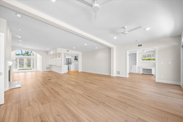 24 DOLPHIN DRIVE, Treasure Island, FL 33706