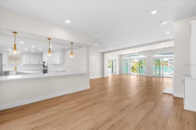 24 DOLPHIN DRIVE, Treasure Island, FL 33706