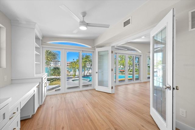 24 DOLPHIN DRIVE, Treasure Island, FL 33706