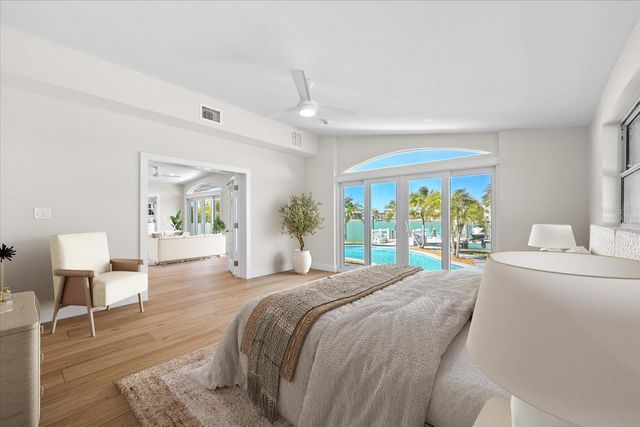 24 DOLPHIN DRIVE, Treasure Island, FL 33706