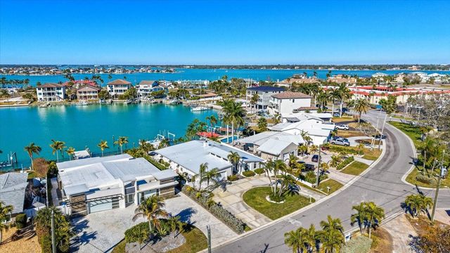 24 DOLPHIN DRIVE, Treasure Island, FL 33706