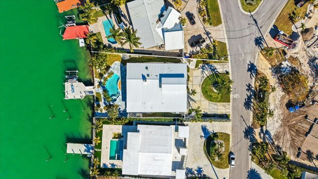 24 DOLPHIN DRIVE, Treasure Island, FL 33706
