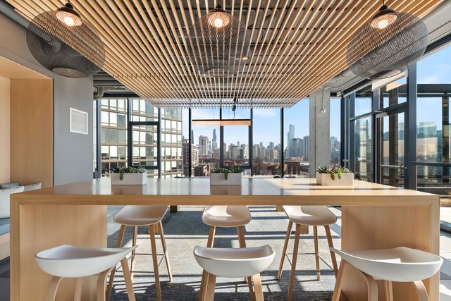 1040 W Huron Street 107, Chicago, IL 60642