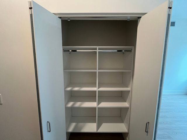 1040 W Huron Street 107, Chicago, IL 60642