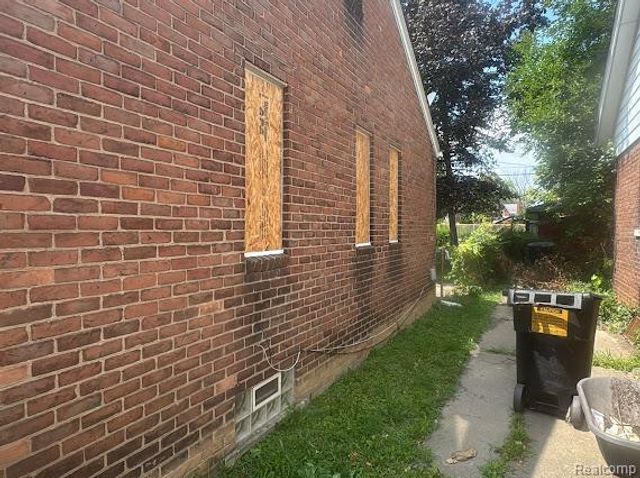 9731 McKinney Street, Detroit, MI 48224
