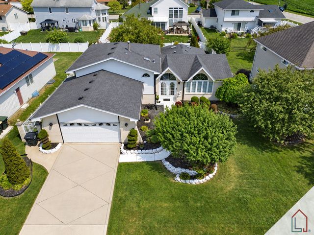 18165 Brittany Lane, Lansing, IL 60438
