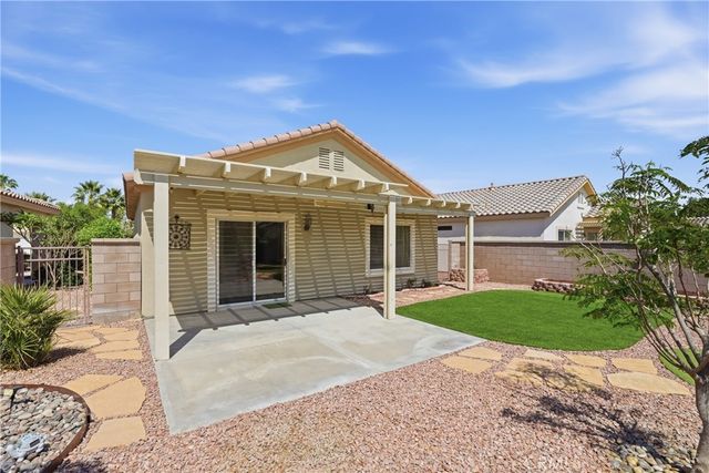 78697 Hampshire, Palm Desert, CA 92211