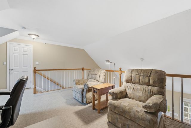 10 Dewberry Lane, Hooksett, NH 03106