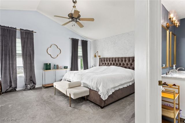 1031 Ledgestone Drive, Wadsworth, OH 44281