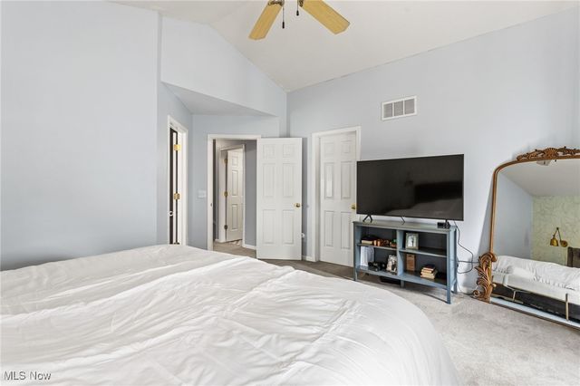 1031 Ledgestone Drive, Wadsworth, OH 44281