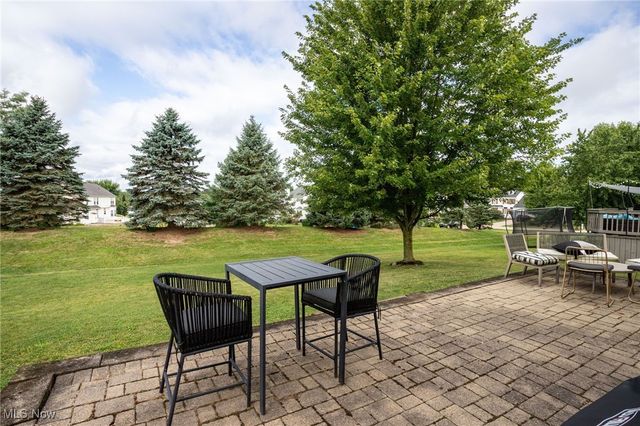 1031 Ledgestone Drive, Wadsworth, OH 44281