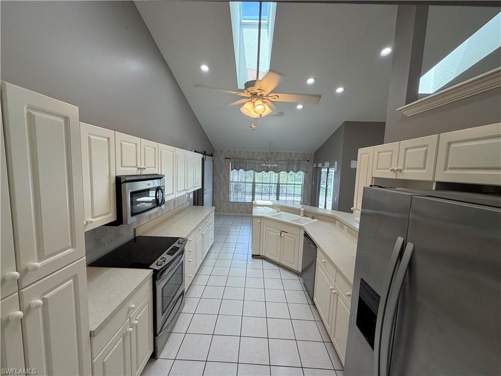 8199 Boonesboro RD, NORTH FORT MYERS, FL 33917 — photo 2
