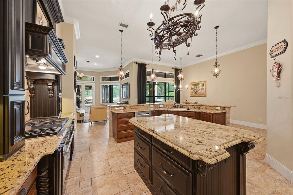 Image 23 of property listing at 9679 WESTOVER ROBERTS RD, Windermere, FL 34786